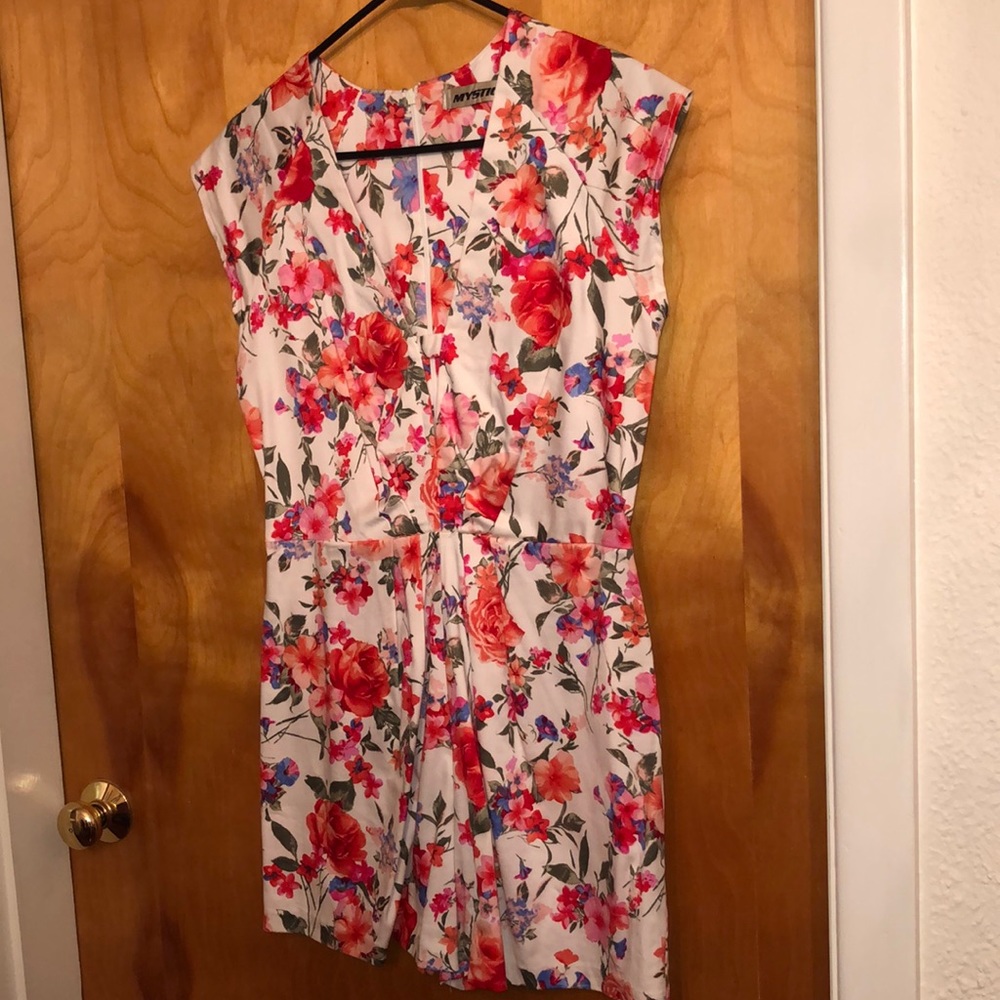Beautiful floral romper!